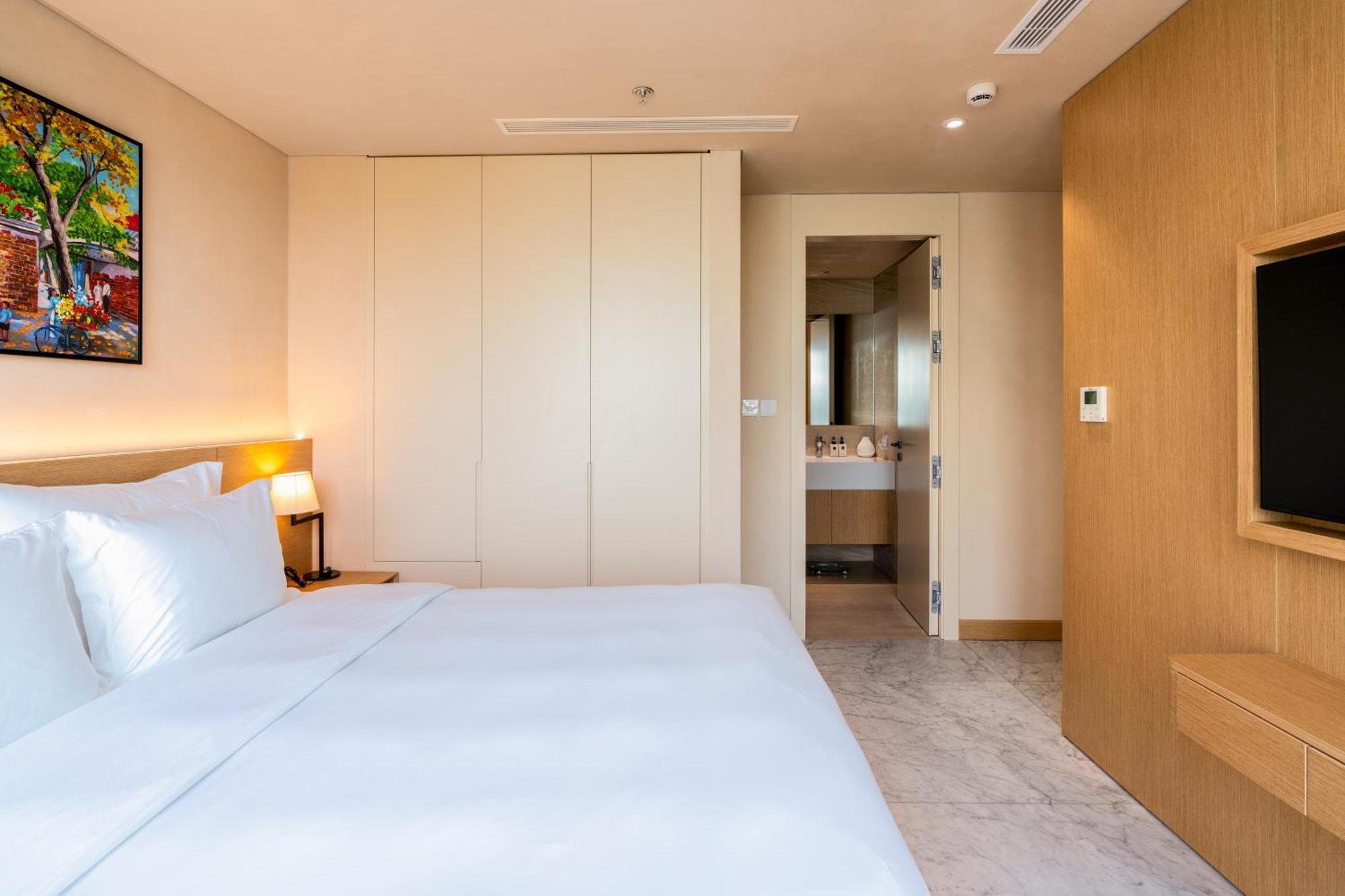 The Five Suites Lilas Ханой Экстерьер фото