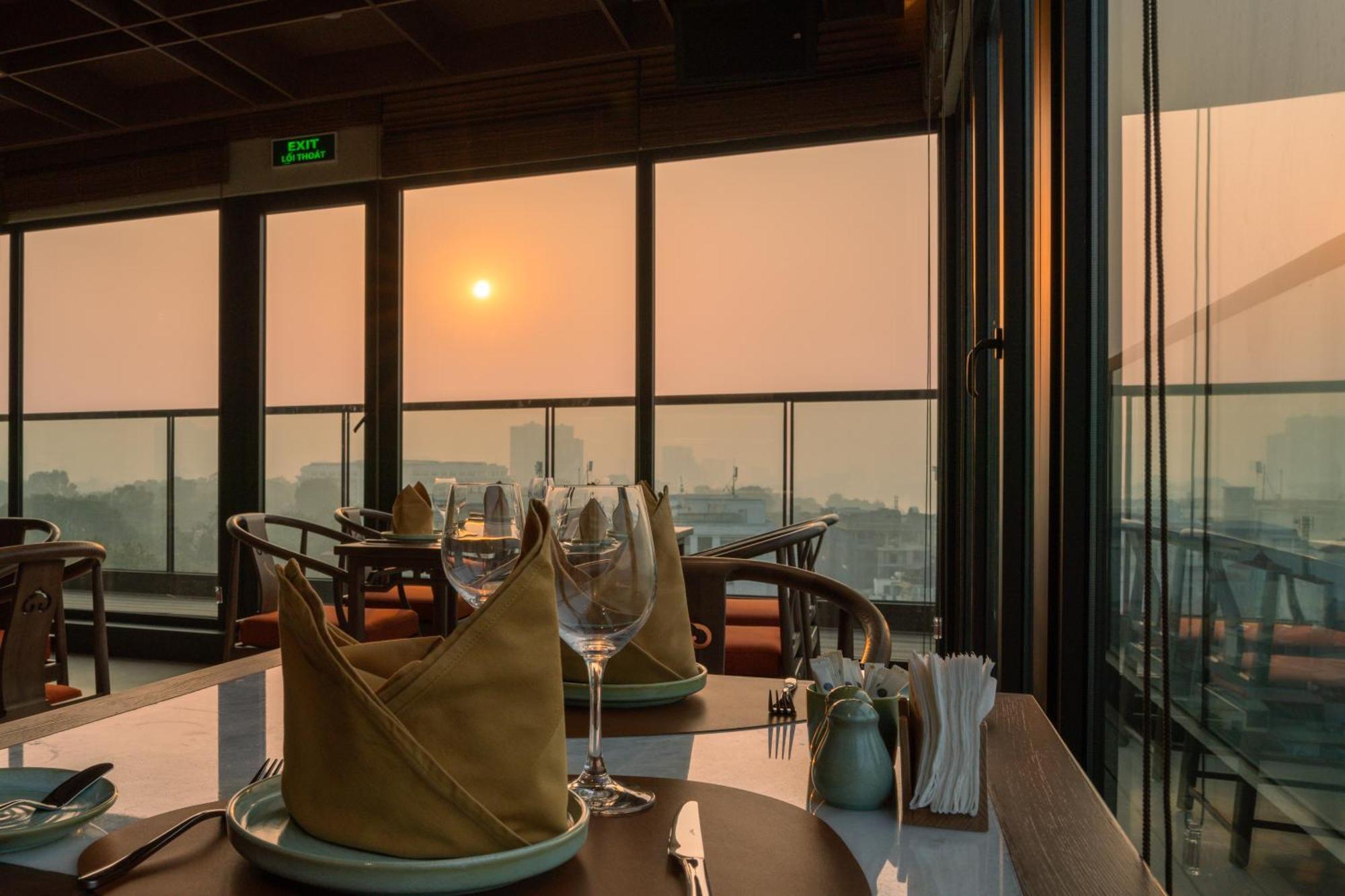 The Five Suites Lilas Ханой Экстерьер фото